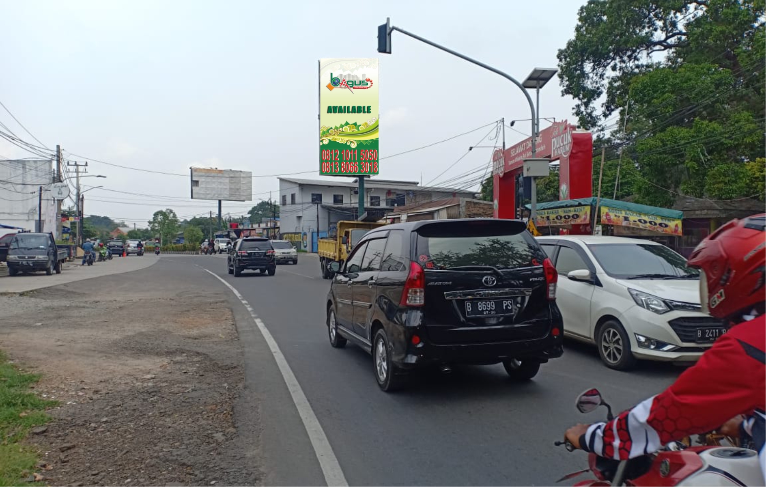 Jl. KH. Hasyim Ashari. Danau Cipondoh. 